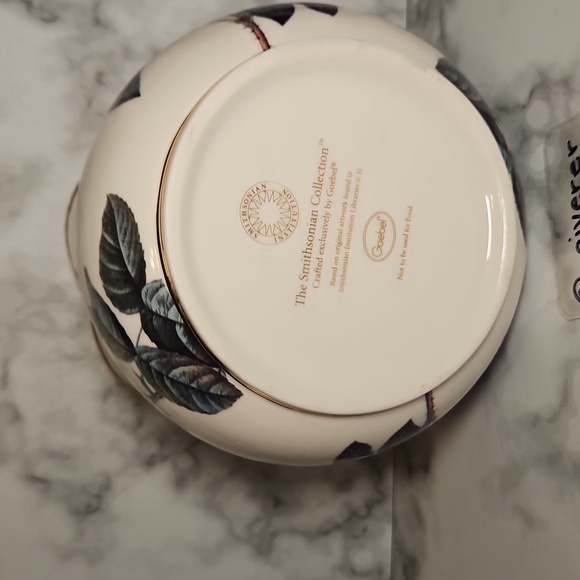 Excellent GOEBEL Smithsonian Collection Roses Vase - Picture 7 of 11